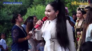 Download lagu SUMENG SUSY ARZETTY SHOW NMS HAJAT KEL. BPK. MUSTAKA & IBU IDA WARUDUWUR mp3