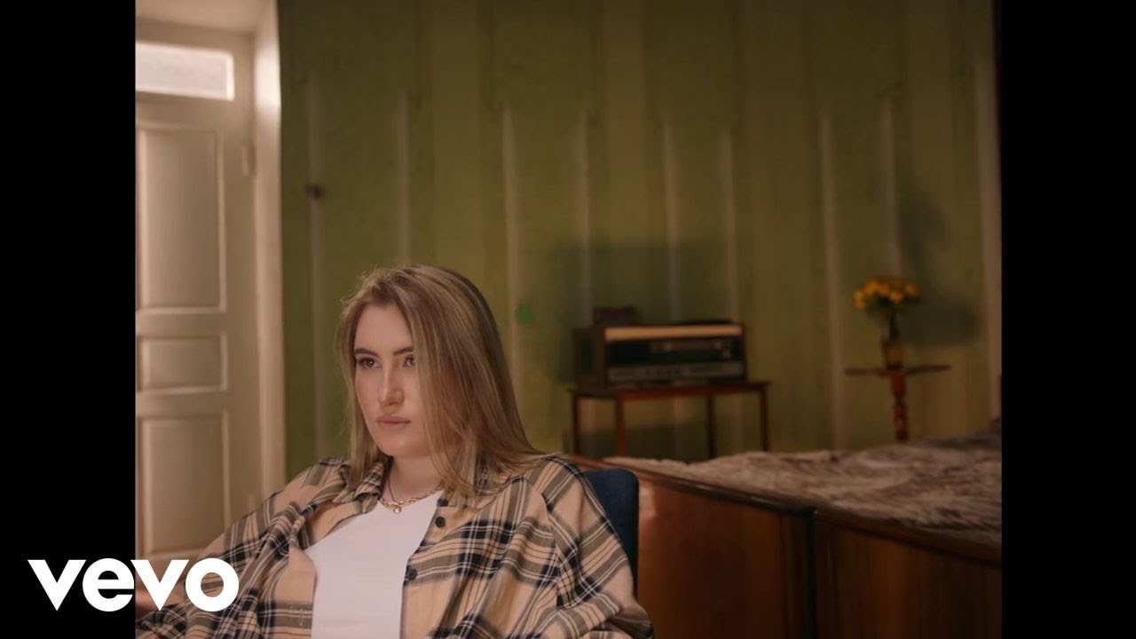 Rosa Linn & Kiiara — King