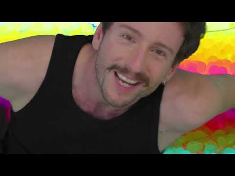 Wiener Planquadrat & Chuck Winter   L'Amour Á Trois (Official Video)