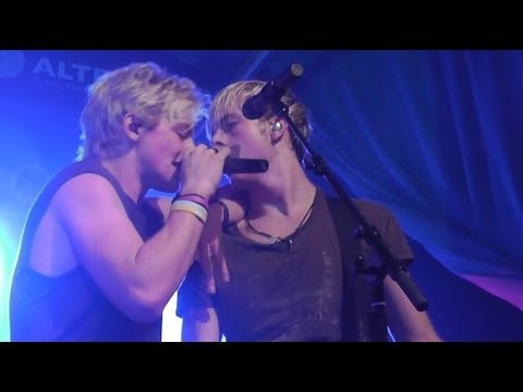 R5 - A Billion Hits - (Mannheim Germany 02/15/2014)