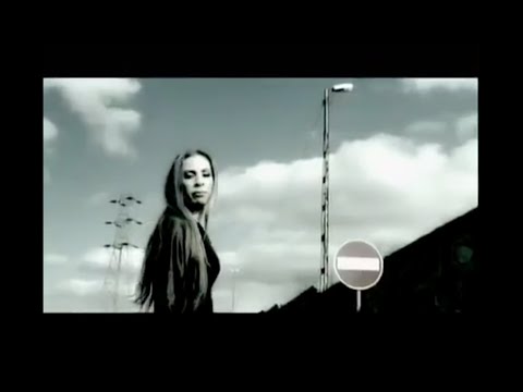 Zeynep Casalini - Duvar