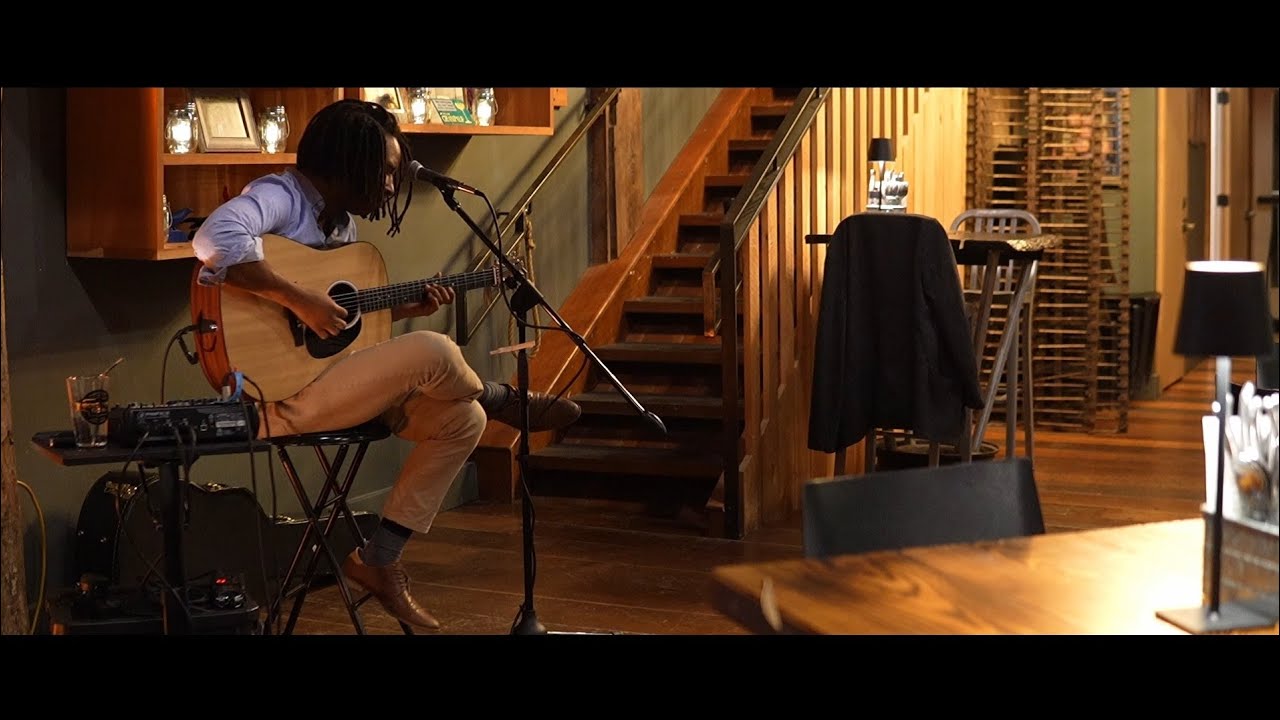 Promotional video thumbnail 2 for Pentley Holmes Acoustic Singer Guitarist