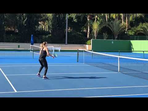 Ángel Guerrero y Paula Badosa entrenan en Marbella 2