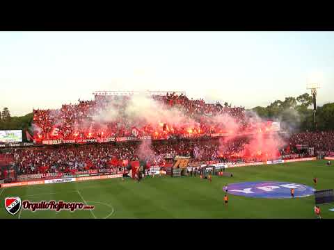 "Recibimiento al Más Grande del Interior en 4K - Newell's 1 - 0 Vélez. OrgulloRojinegro.com.ar" Barra: La Hinchada Más Popular • Club: Newell's Old Boys • País: Argentina