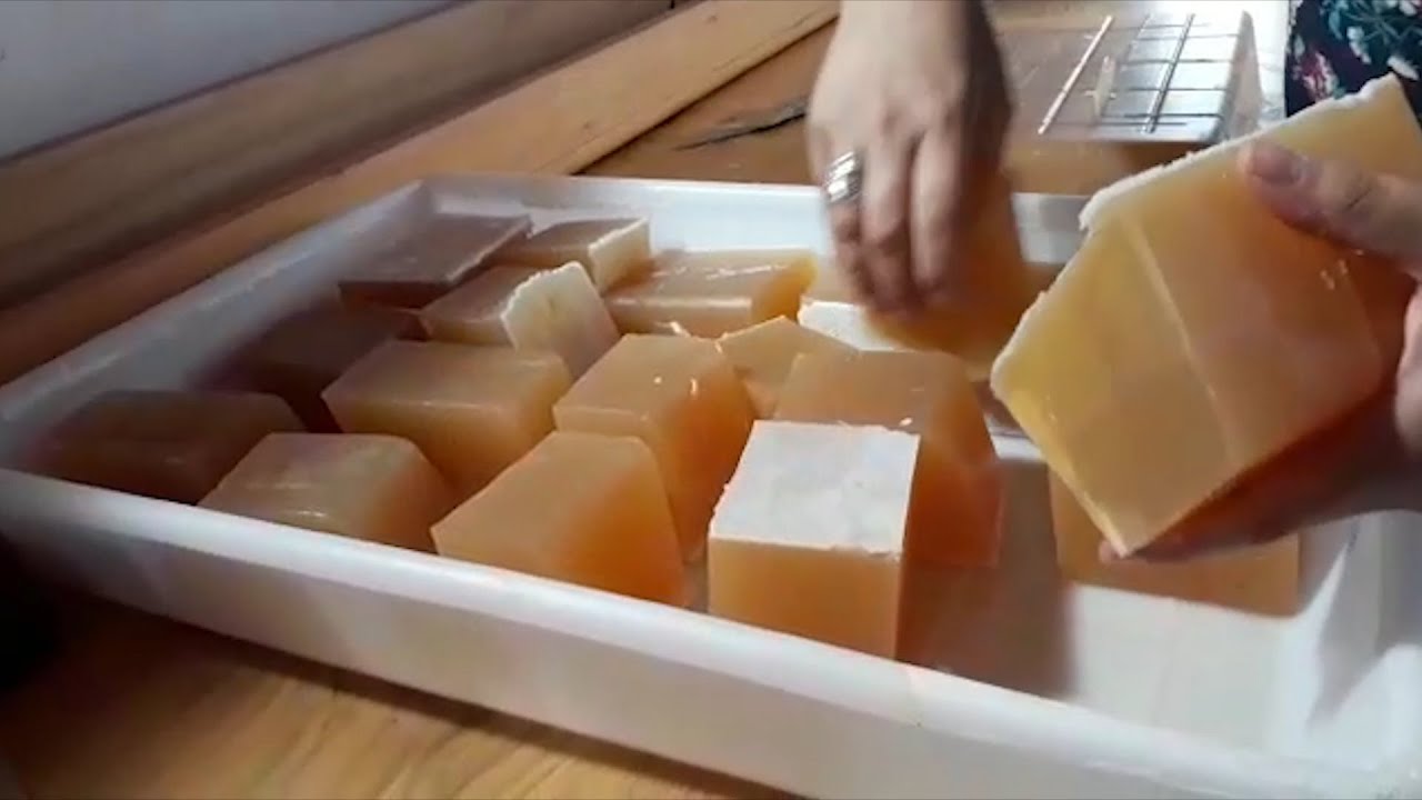 Sabão de óleo de cozinha: aprenda a fazer!