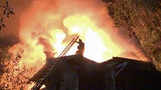 preview picture of video 'LAFD / Mt. Washington Attic Fire'