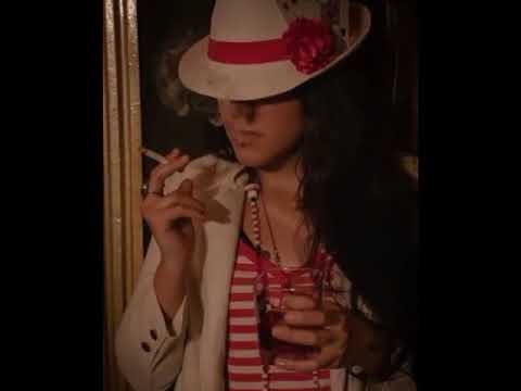Capa do vídeo: Não mexa com ela