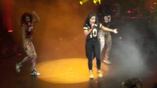 Amel Bent - Regarde nous (Olympia)