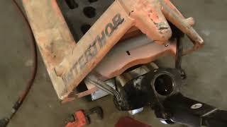 How to Fix a Pallet Jack that Wont Stay up and Leaks Down Easy Fix