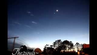 UFOs an Mercury Venus Jupiter Crescent Moon Video