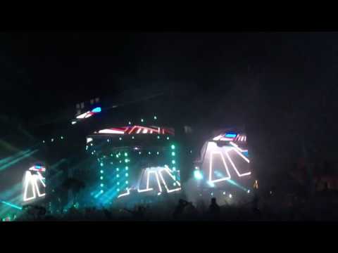 EMF 2016 - Hardwell REmixxxxx | Electrobeach Music Festival