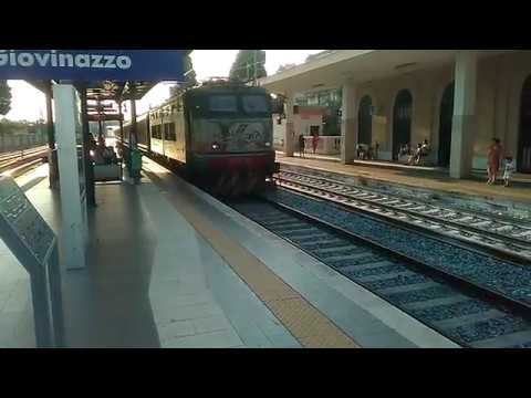 merci con "CAIMANO" E655.531 in transito a Giovinazzo