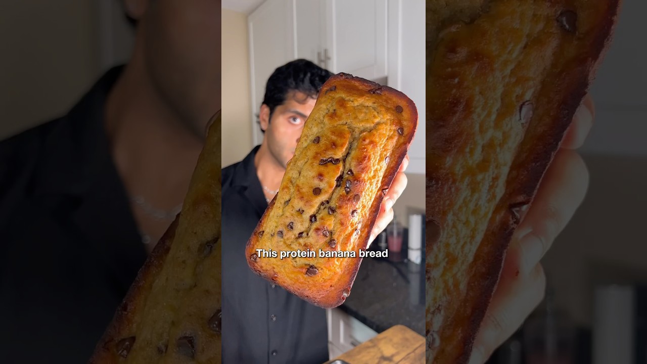 This Protein Banana Bread is INSANE 🍌🍞