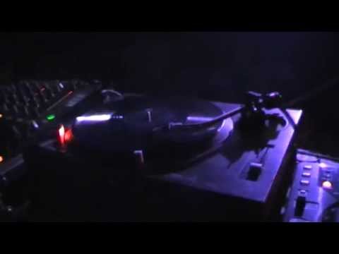 DJINN @ OUTLOOK FESTIVAL 2012 w/ SPARKZ & T-MAN - (Dubstep)