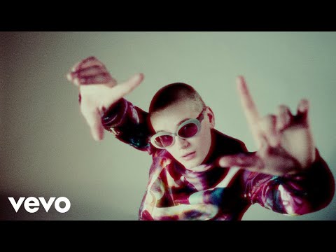 Lizot & Priska - On The Move