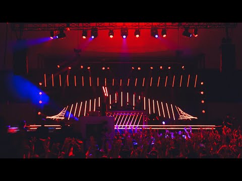 DJ QuestionMark與DJ Mr. Skin於衛武營國家藝術文化中心舉辦的《電波作業簿》巧妙地結合了冥想元素。