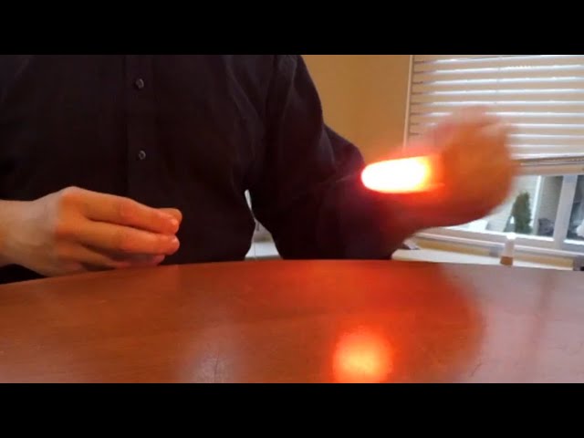 Vídeo relacionado con ZQION Puntas de pulgar con luz LED roja mágica, trucos de magia con dedos, dedo falso con luz LED, magia para accesorios de fiesta (5 pares)