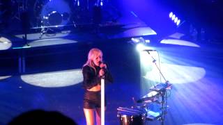 Ellie Goulding &quot;Don&#39;t Say a Word&quot; LIVE @ Brixton Academy [FULL HD]