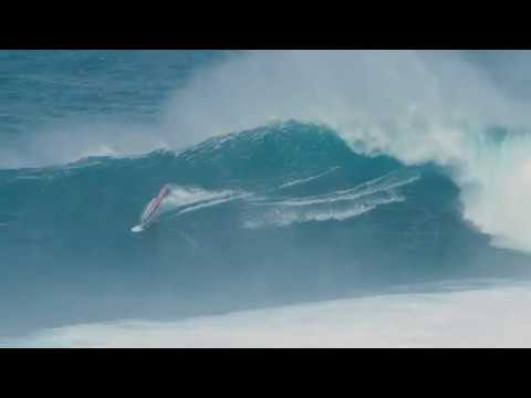 Robby Naish: Windsurfing Peahi, Jaws, Maui, Hawaii - Part II