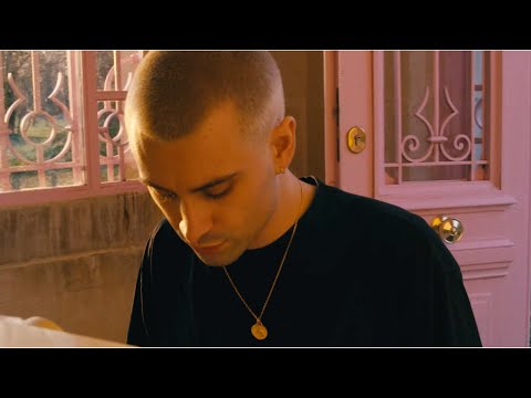 Jean Castel - T'ES JAMAIS VENUE [Official Video]