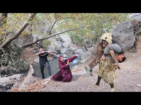 "Hossein's strange decision to return to the village | A risky adventure!"