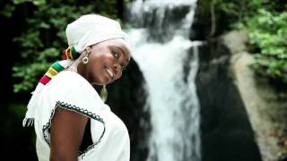 Askala Selassie 'PUT JAH FIRST' Official Videoclip