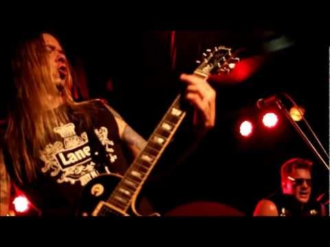 Fozzy - With the Fire / Enemy - The Well, Leeds UK : 06-Nov-2011