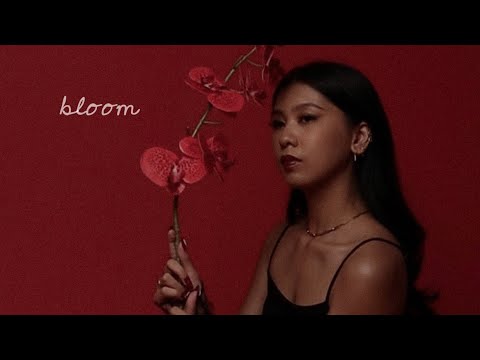 ischi - bloom (Official Lyric Video)