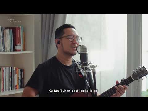 Ku Tahu Tuhan Pasti Buka Jalan (Medley) Tak Ku Tahu Kan  Hari Esok (Cover) - Guntur Simbolon