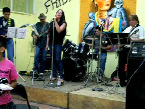 Barrio Freud, Sombras sobre la pared