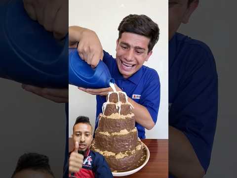 Chocolate cake 🍰#shorts #funny #food #cake #memes #icecream #chocolate #comedy #ataurxyz