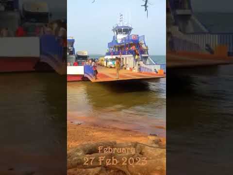 This is how people of Dambai travel by ferry across Red volta in Ghana