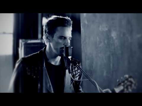 Riley Smith - I'm On Fire (Live at The Loft)