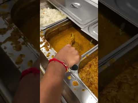 Office Ki Peeli Peeli Plate Aur Saath Main Cafeteria | My office's Dinning Hall Where I Do Plating