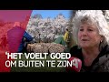 Onder streng toezicht genieten in het park