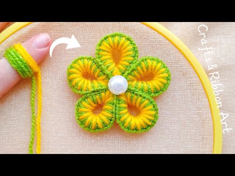 It's so Beautiful 💖🌟 Superb Woolen Flower Making Trick with Finger- New Amazing Woolen Flower Design