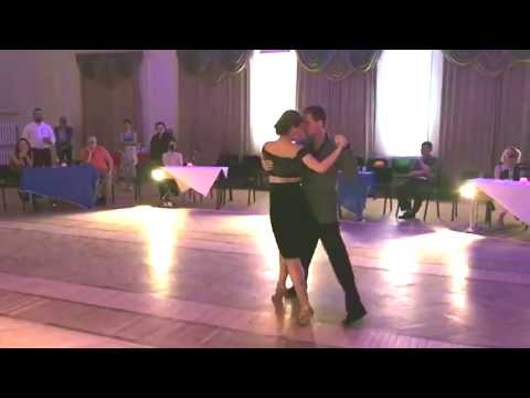 Denis Petrovich & Anna Tikhomirova - El ultimo cafe