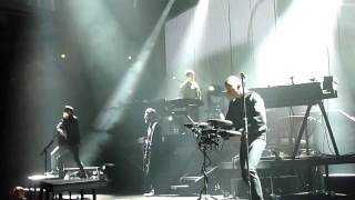 Linkin Park - Wretches and Kings Live at O2 World 20.10.2010 [HD &amp; HQ]