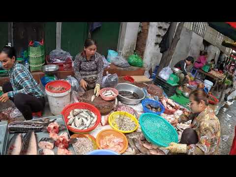 Best Food Tour in Cambodia- Walking around Boeng Tompun Market makes us excited with vendors