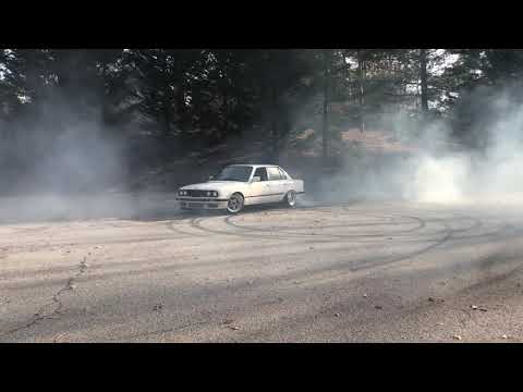 BMW M52 Swapped E30 Sedan 318i M52B28 with S52 camshafts M50 Intake Manifold BC BR Coilovers and LSD