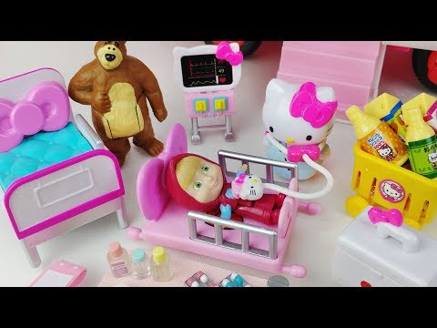 Masha and Bear Hello Kitty ambulance Hospital car toys doctor play 마샤와 곰 헬로키티 구급차 의사 병원놀이 자동차 장난감