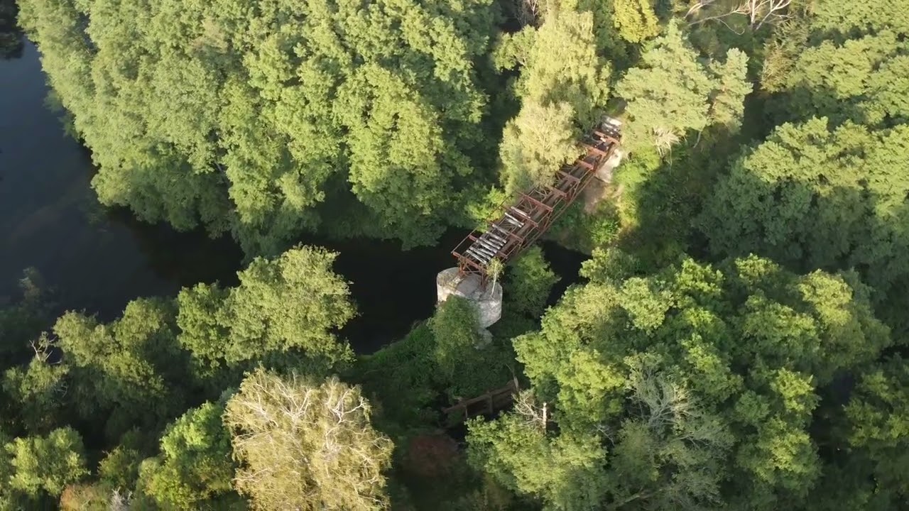 Rozwalony most nad Gwdą