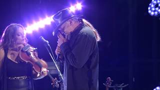 Trace Adkins - Honky Tonk Badonkadonk (Live from CMA Fest 2025)