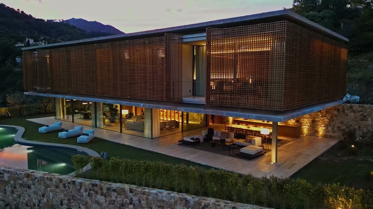 A Masterpiece of Modern Luxury in El Madroñal