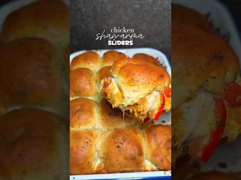 CHICKEN SLIDERS!#chicken #slider #burger #ramadan #foodie #foodshorts #new #ramadanrecipes #shawarma