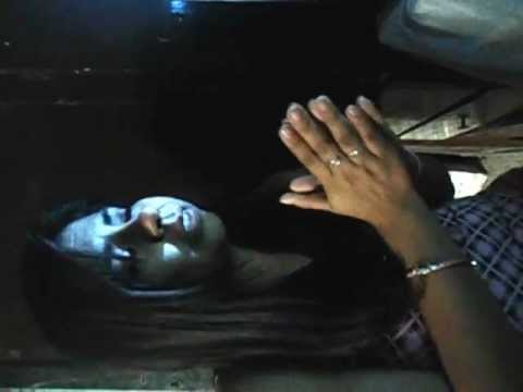 la afonika cantando...XD...jajajajajjaajj