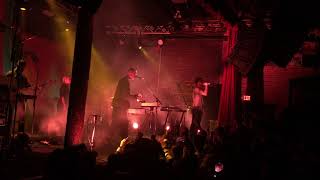 HONNE - &quot;Woman/Day 1&quot;