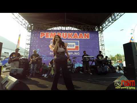 Ambyaaaar!!! Sherly Mey Pamer Bojo Di Indogrosir