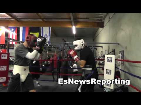 sparring in oxnard at the robert garcia boxing academy EsNews Boxing