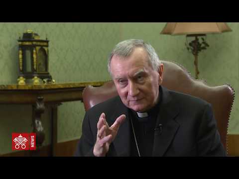 Parolin: «Forza, salute e coraggio, i miei auguri per Francesco»